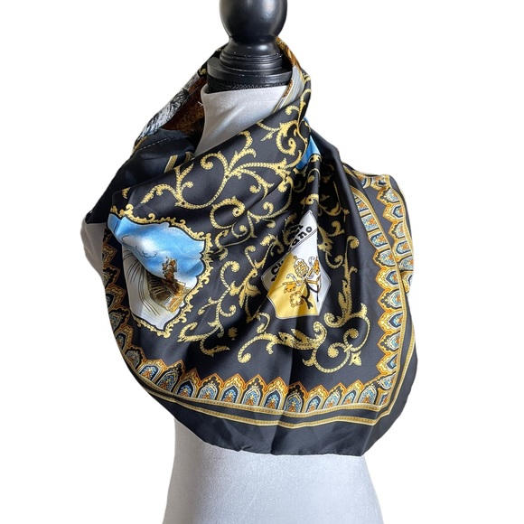 Made in Italy 🇮🇹 square Giabilei 2000 keepsake collectable religious scarf - Picture 3 of 16
